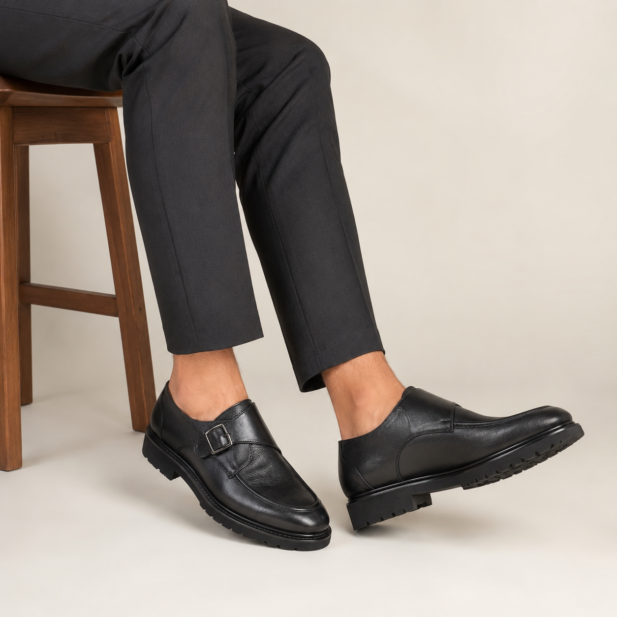 Kişi üçün Qara Tokalı Loafer Ayaqqabı